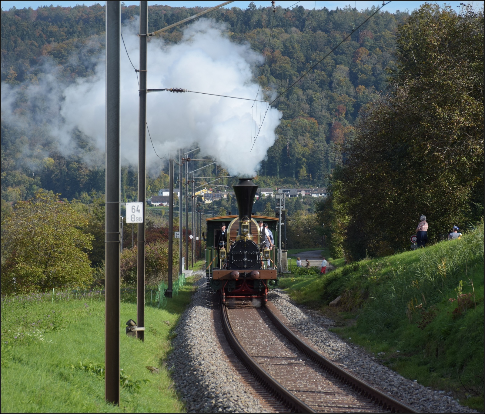 Spanisch-Brötli-Bahn zum 175. Geburtstag.

Einfahrt nach Laufenburg, Oktober 2022.