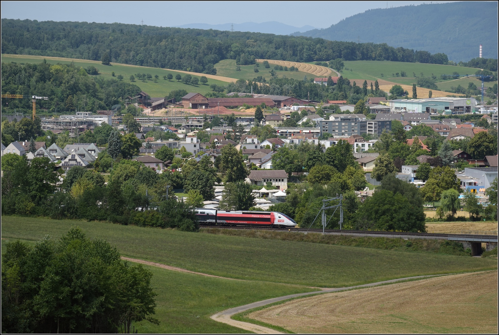 TGV Lyria 4721 bei Frick. Juli 2023.