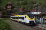 0-563-br-563-mireo/844194/traktionswandel-bei-der-sweg-der-erste Traktionswandel bei der SWEG. Der erste Einsatztag.

563 004 in Bad Griesbach. April 2024.