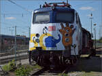 noerdlingen/884725/4-noerdlinger-eisenbahnfestdas-diesjaehrige-objekt-der 4. Nrdlinger Eisenbahnfest.

Das diesjhrige Objekt der Begierde: Die Elefantenlok zum 50. Geburtstags des blauen Elefanten. TRI machte es mglich und ergriff die Initiative. Selbstredend, dass eine Bgelfalte dekoriert wurde. Auswhlt wurde 110 469. Nrdlingen, Juni 2025.