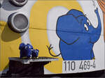 noerdlingen/884732/4-noerdlinger-eisenbahnfestnicht-jeder-blaue-plueschelefant 4. Nrdlinger Eisenbahnfest.

Nicht jeder blaue Plschelefant darf das. Einmal auf der Elefantenlok sitzen und den 50. Geburtstag des blauen Elefanten feiern. Der wrdige Sitzplatz war 110 469. Nrdlingen, Juni 2025.
