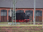 br-50-db-050-053-dr-5020/884419/man-munkelt-50-622-wuerde-betriebsbereit Man munkelt, 50 622 würde betriebsbereit wiederhergestellt. Ob der alleine nach draußen verbannte Tender der Lok ein Zeichen dafür ist? Würzburg, Juni 2025.
