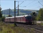 kbs-720-offenburg-singen-konstanz-schwarzwaldbahn/824023/das-stuttgarter-roessle-vt-12-507 Das Stuttgarter Rössle VT 12 507 in der Hegaulandschaft. Welschingen September 2023.