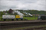 e-33-3/879760/brauereifest-feldschloesschender-sandwichzug-mit-e-22 Brauereifest Feldschlösschen.

Der Sandwichzug mit E 2/2 8666 'Chnurrli' und E 3/3 8512 auf Pendelfahrt Rheinfelden-Feldschlösschen. April 2025.