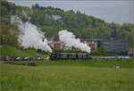 e-33-3/879771/brauereifest-feldschloesschender-sandwichzug-mit-e-22 Brauereifest Feldschlösschen.

Der Sandwichzug mit E 2/2 8666 'Chnurrli' und E 3/3 8512 auf Pendelfahrt Rheinfelden-Feldschlösschen. April 2025.