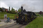 e-33-3/879786/brauereifest-feldschloesschender-sandwichzug-mit-e-22 Brauereifest Feldschlsschen.

Der Sandwichzug mit E 2/2 8666 'Chnurrli' und E 3/3 8512 auf Pendelfahrt Rheinfelden-Feldschlsschen. April 2025.