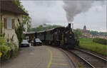 e-33-3/879796/brauereifest-feldschloesschender-sandwichzug-mit-e-22 Brauereifest Feldschlsschen.

Der Sandwichzug mit E 2/2 8666 'Chnurrli' und E 3/3 8512 auf Pendelfahrt Rheinfelden-Feldschlsschen. April 2025.