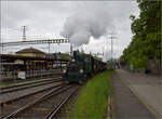 e-33-3/879866/brauereifest-feldschloesschender-sandwichzug-mit-e-22 Brauereifest Feldschlsschen.

Der Sandwichzug mit E 2/2 8666 'Chnurrli' und E 3/3 8512 auf Pendelfahrt Rheinfelden-Feldschlsschen. April 2025.
