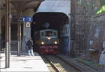 ed-33-10/844350/zu-den-ostereiern-im-sihlwald-e Zu den Ostereiern im Sihlwald. 

E 3/3 5 'Schnaaggi Schaaggi' der SiTB fährt in den Bahnhof Zürich-Wiedikon ein. März 2024.