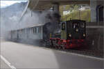 ed-33-10/844360/zu-den-ostereiern-im-sihlwalde-33 Zu den Ostereiern im Sihlwald.

E 3/3 5 'Schnaaggi Schaaggi' der Sihlthalbahn in Adliswil. März 2024.