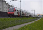 ic-2020-6/847587/ein-ic-2020-geschoben-von-re Ein IC 2020, geschoben von Re 460 014 bei der Einfahrt nach Frauenfeld. April 2024.