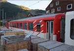 andermatt-4/891594/zum-fahrradwagen-umgebauter-zweitklass-einheitswagen-i-der Zum Fahrradwagen umgebauter Zweitklass-Einheitswagen I der MGB. Andermatt, August 2025.