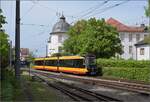 AVG 369 in Ettlingen Stadt. Mai 2024.

Citylink heißen die schicken, neuen Fahrzeuge der AVG. Sie wurden von Stadler Valencia und Vossloh Kiepe geliefert.