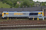 058-4/884418/die-kleine-maxima-263-002-der Die kleine Maxima: 263 002 der SGL im Betriebswerk Würzburg. Juni 2025.