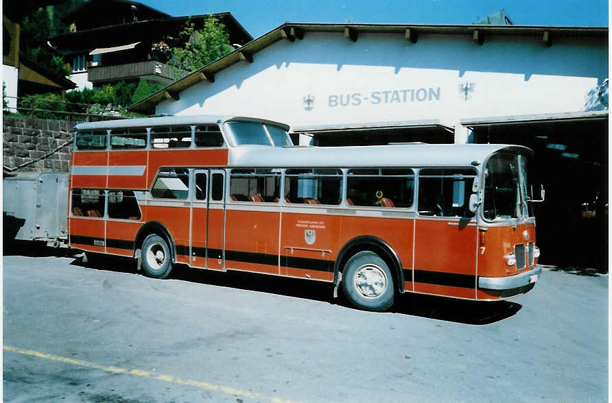 (001'816) - AFA Adelboden - Nr. 7/BE 26'707 - FBW/Vetter-R&J Anderthalbdecker im September 1987 beim Autobahnhof Adelboden