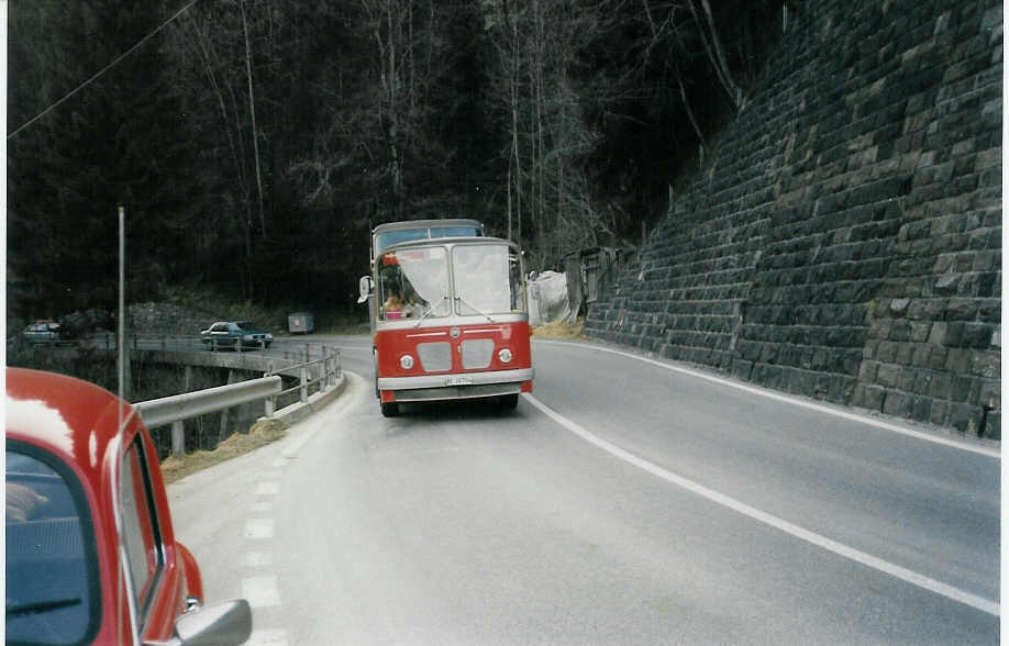 (005'332) - AFA Adelboden - Nr. 4/BE 26'704 - FBW/Vetter-R&J Anderthalbdecker am 25. Februar 1990 in Achseten, Bnigen