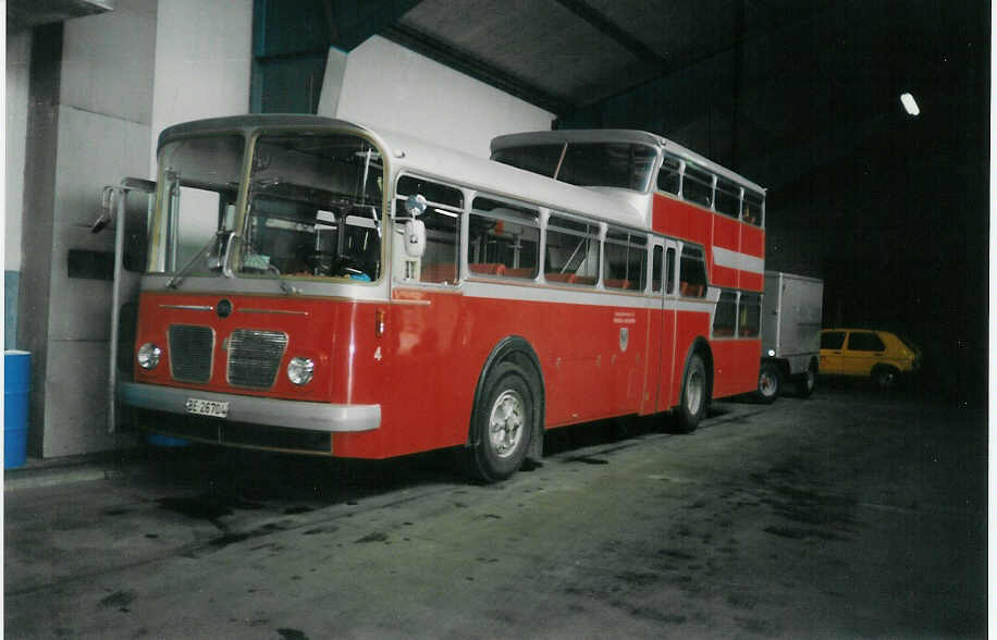 (009'029) - AFA Adelboden - Nr. 4/BE 26'704 - FBW/Vetter-R&J Anderthalbdecker am 1. Oktober 1992 im Autobahnhof Adelboden