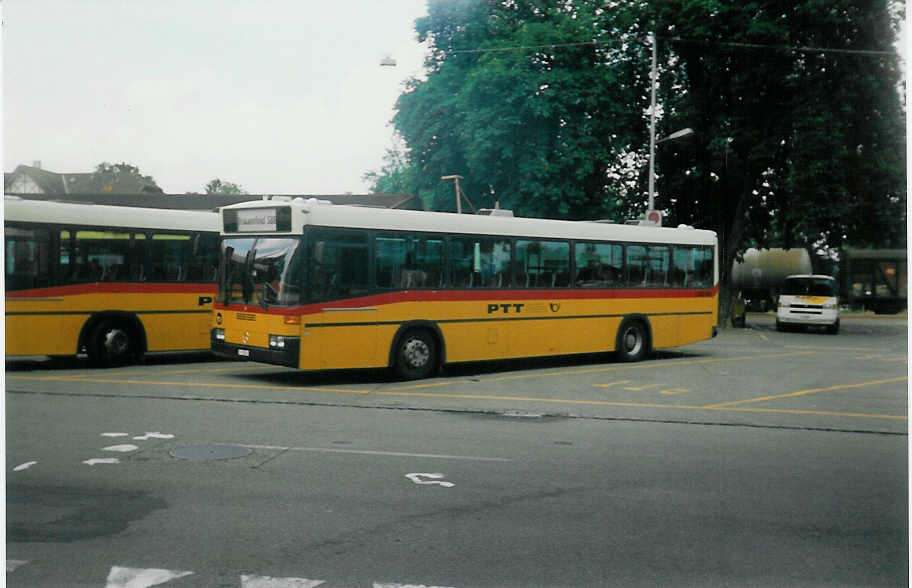 (014'505) - PTT-Regie - P 25'335 - Mercedes/R&J am 11. Juli 1996 beim Bahnhof Frauenfeld