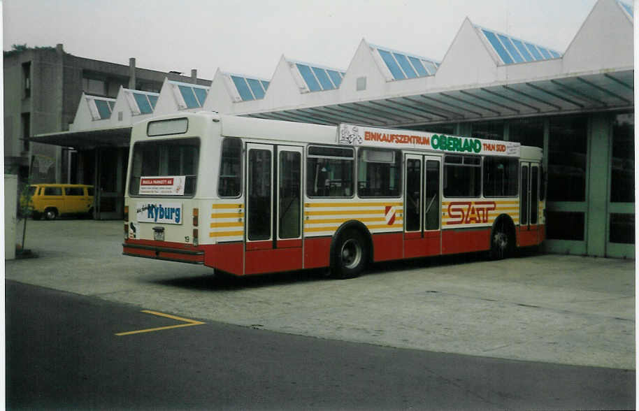 (014'514) - SAT Thun - Nr. 19/BE 419'019 - Volvo/Lauber am 16. Juli 1996 in Thun, Garage