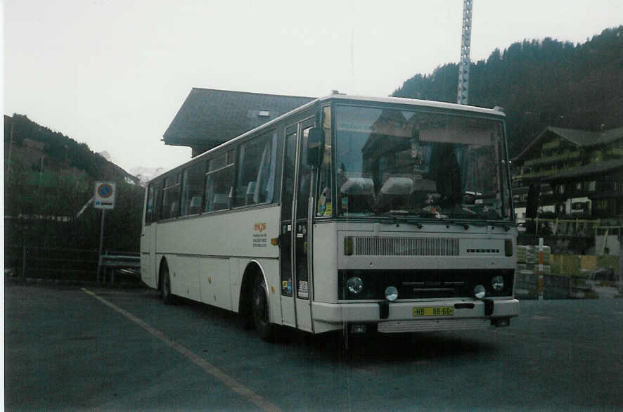 (017'103) - Aus der Tschechoslowakei: KAJA, Havlickuv Brod - HB-86-66 - Karosa am 18. Mai 1997 in Adelboden, Landstrasse