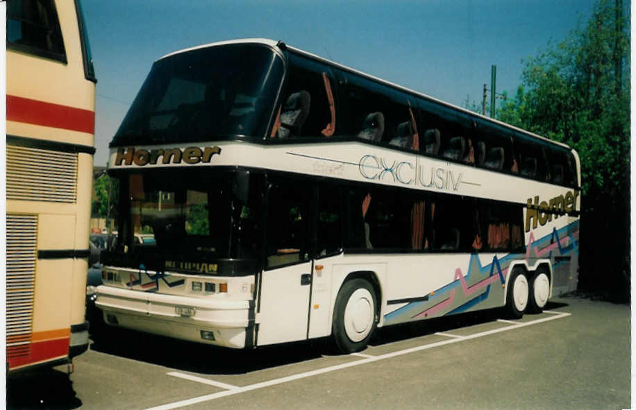 (017'128) - Horner, Tafers - Nr. 6/FR 496 - Neoplan am 31. Mai 1997 in Thun, Seestrasse