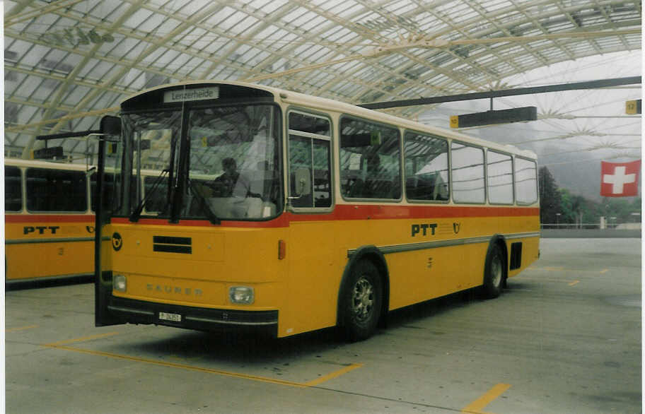 (018'405) - PTT-Regie - P 24'351 - Saurer/R&J am 2. August 1997 in Chur, Postautostation