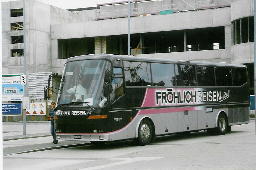 (023'511) - Frhlich, Zrich - ZH 27'112 - Bova am 14. Juni 1998 beim Bahnhof Wil