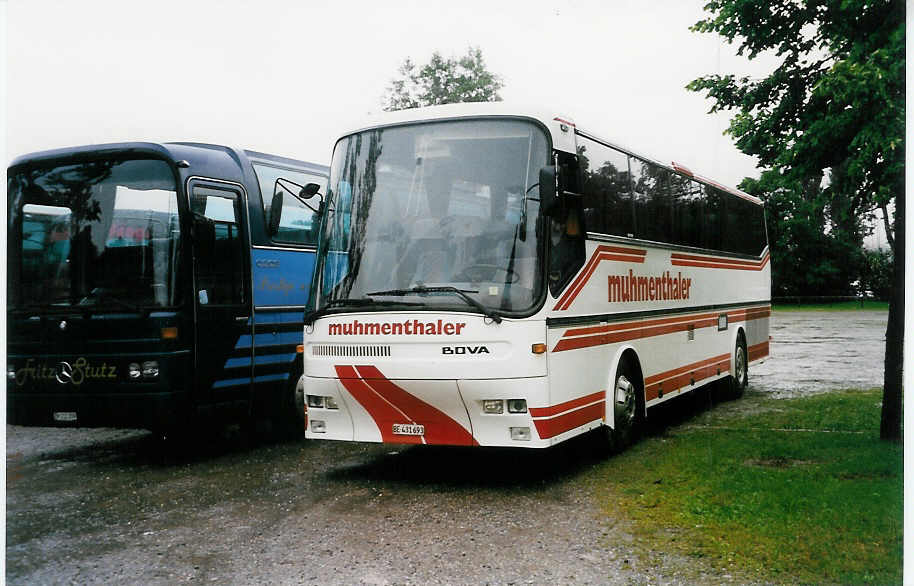 (031'833) - Muhmenthaler, Hasle-Regsau - BE 431'693 - Bova am 6. Juni 1999 in Thun, Lachenwiese