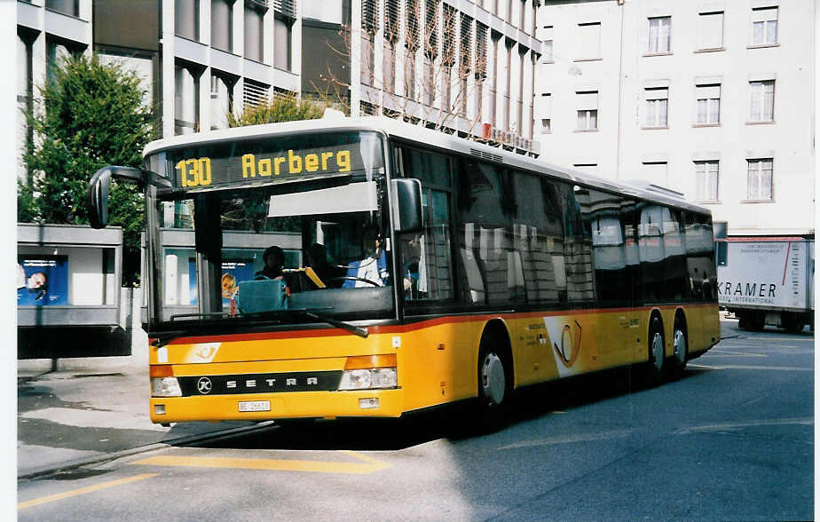 (039'317) - AVA Aarberg - Nr. 3/BE 26'613 - Setra am 21. Februar 2000 in Biel, Zentralplatz