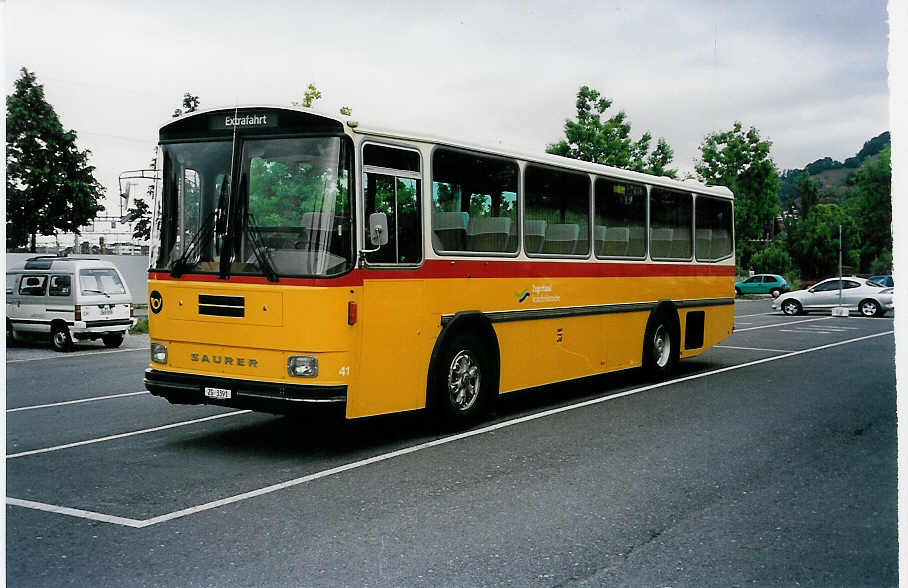 (040'526) - ZVB Zug - Nr. 41/ZG 3391 - Saurer/R&J (ex P 24'354) am 18. Mai 2000 in Thun, Seestrasse