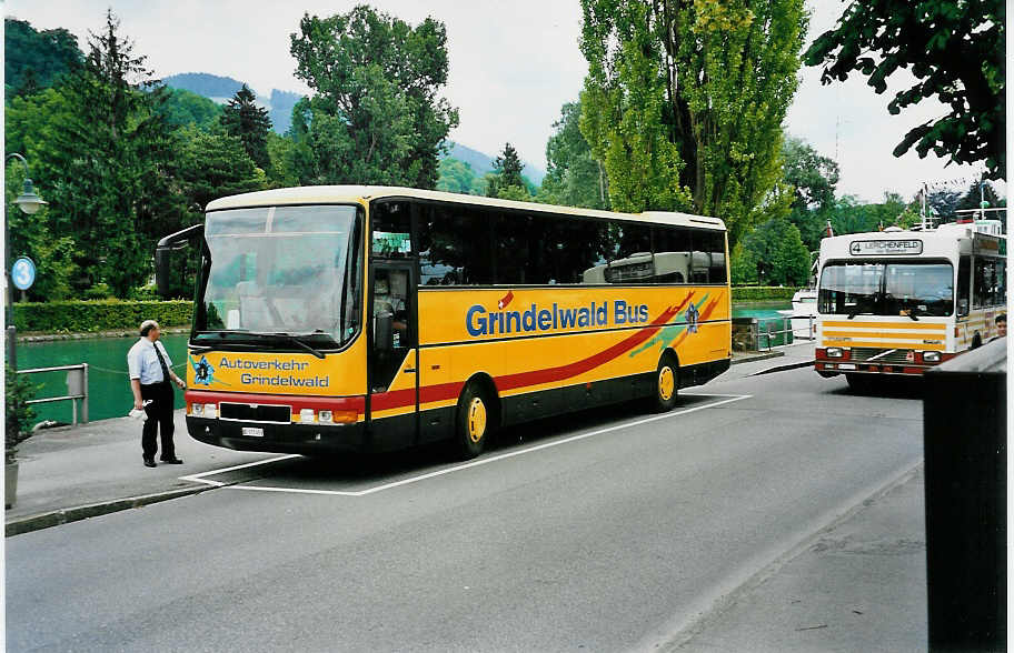 (040'906) - AVG Grindelwald - Nr. 12/BE 171'453 - MAN am 11. Juni 2000 bei der Schifflndte Thun