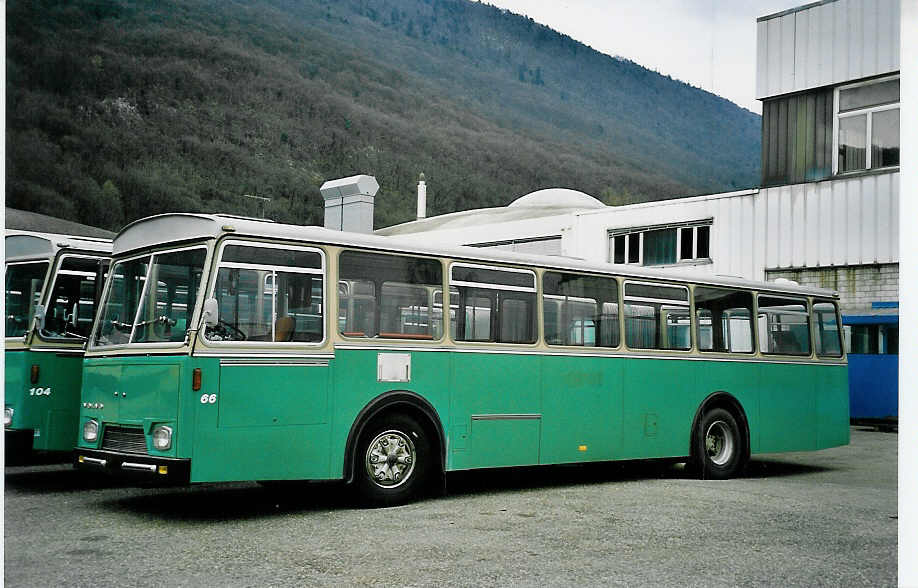 (044'729) - GFM Fribourg - Nr. 66 - Volvo/Hess am 17. Februar 2001 in Biel, BTR