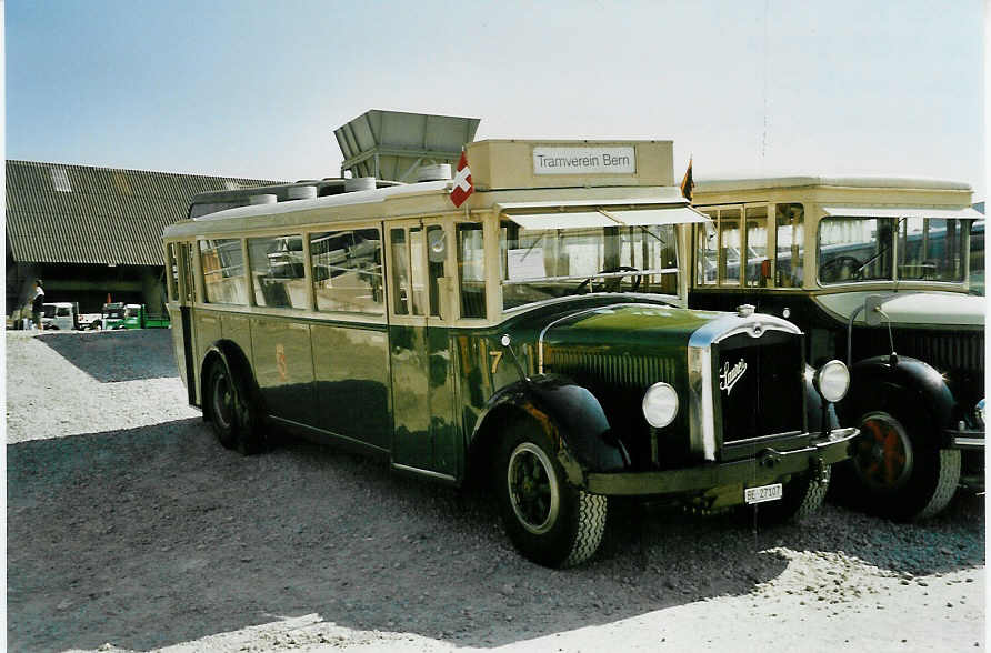 (049'414) - SVB Bern (TVB) - Nr. 7/BE 27'107 - Saurer/R&Str.) am 25. August 2001 in Niederbipp, Saurertreffen