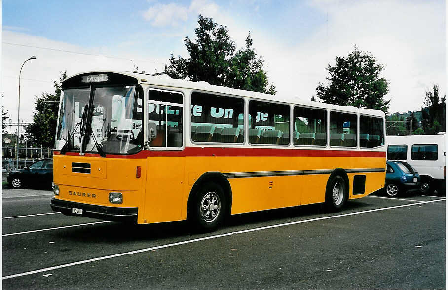 (049'633) - Selfors, Meiringen - BE 260 - Saurer/Tscher (ex P 24'236) am 11. September 2001 in Thun, Seestrasse