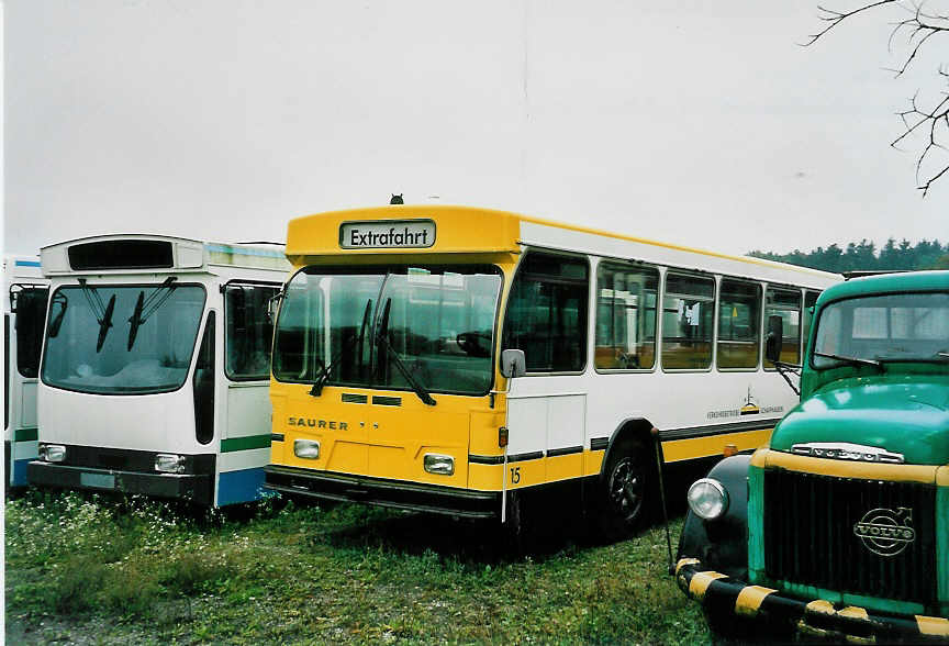 (049'820) - VBSH Schaffhausen - Nr. 15 - Saurer/Hess am 23. September 2001 in Herzogenbuchsee, Heiniger (Teilaufnahme)