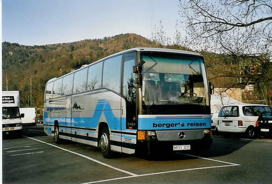 (052'629) - Aus Deutschland: Berger, Mnchen - M-XX 9231 - Mercedes am 29. Mrz 2002 in Thun, Seestrasse