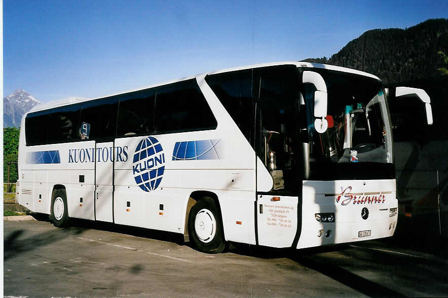 (053'327) - Brunner, Sargans - SG 128'671 - Mercedes am 16. Mai 2002 beim Bahnhof Interlaken West