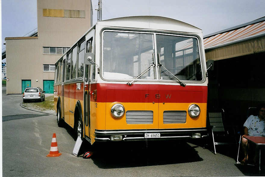 (053'732) - Trb, Oberrieden - Nr. 12/ZH 69'651 - FBW/R&J (ex Ryffel, Uster Nr. 12) am 15. Juni 2002 in Hinwil, AMP