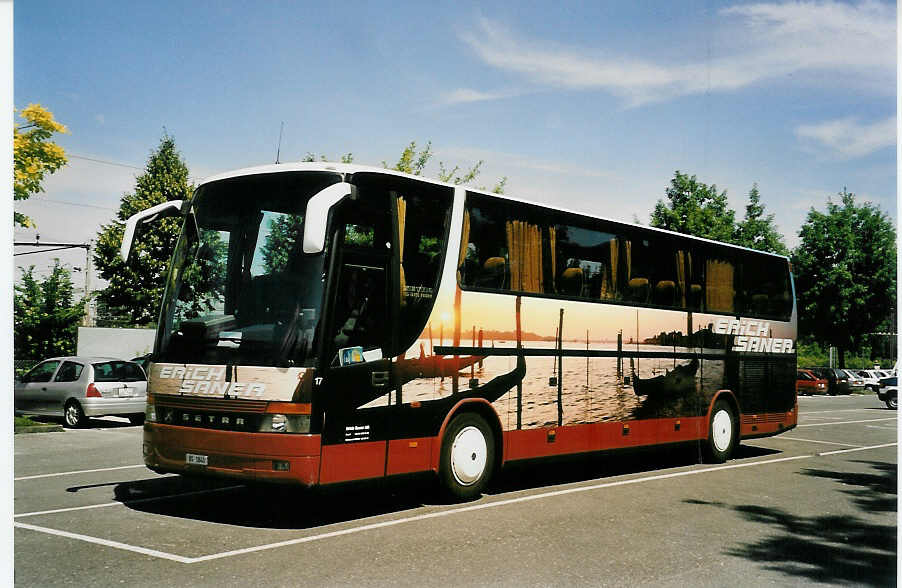 (054'307) - Saner, Laufen - Nr. 17/BS 1840 - Setra am 1. Juli 2002 in Thun, Seestrasse