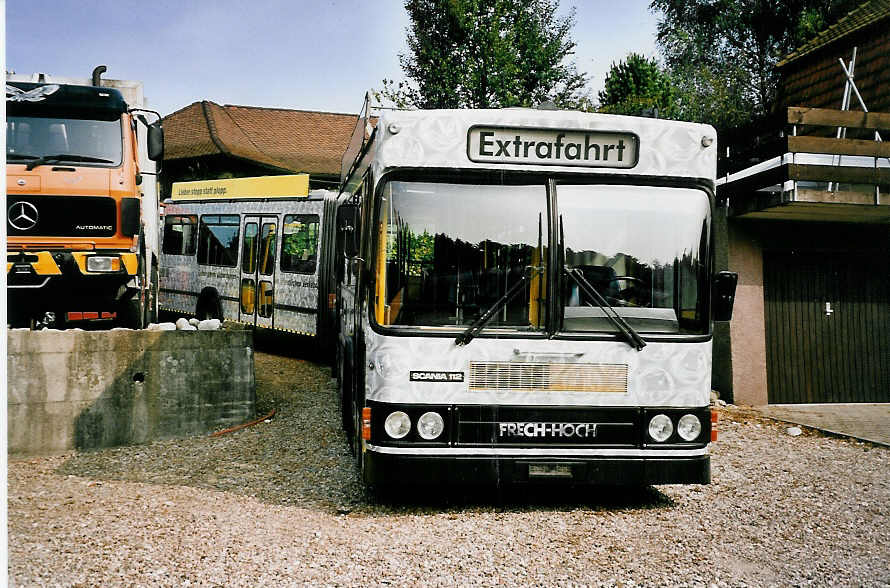 (055'606) - VBSH Schaffhausen - Nr. 13 - Scania/FHS (ex Nr. 10) am 31. August 2002 in Btzberg, Heiniger