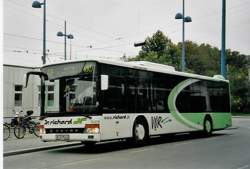 (056'807) - Dr. Richard - Nr. R4216/W 2316 LO - Setra am 10. Oktober 2002 in Wien, Floridsdorf