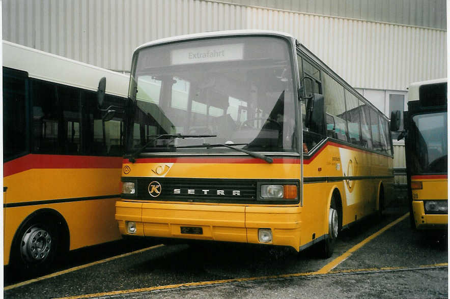 (057'912) - PTT-Regie - P 25'000 - Setra am 27. Dezember 2002 in Biel, Rattinbus