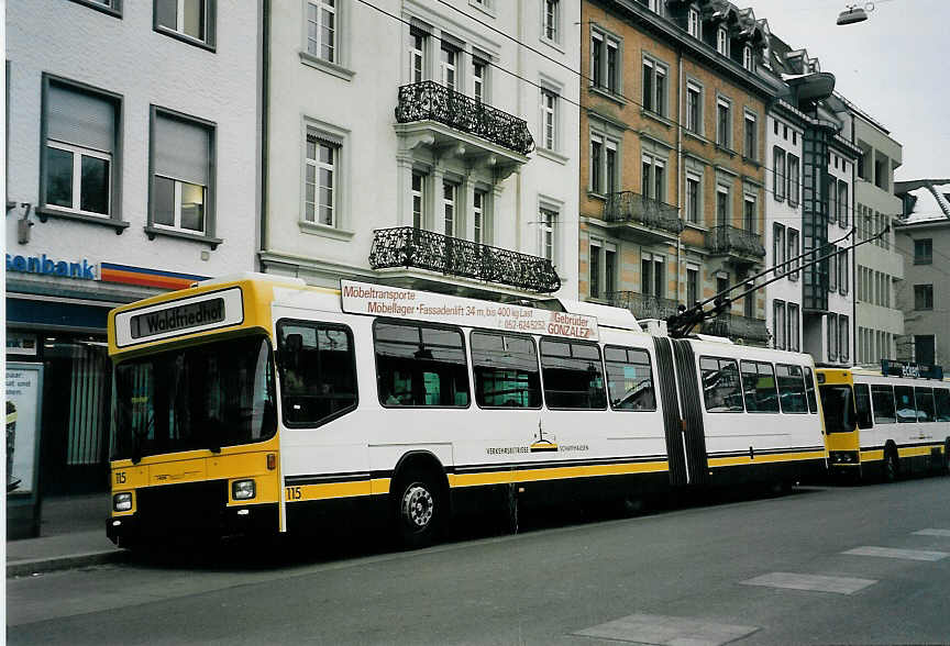 (058'825) - VBSH Schaffhausen - Nr. 115 - NAW/Hess Gelenktrolleybus am 20. Februar 2003 beim Bahnhof Schaffhausen