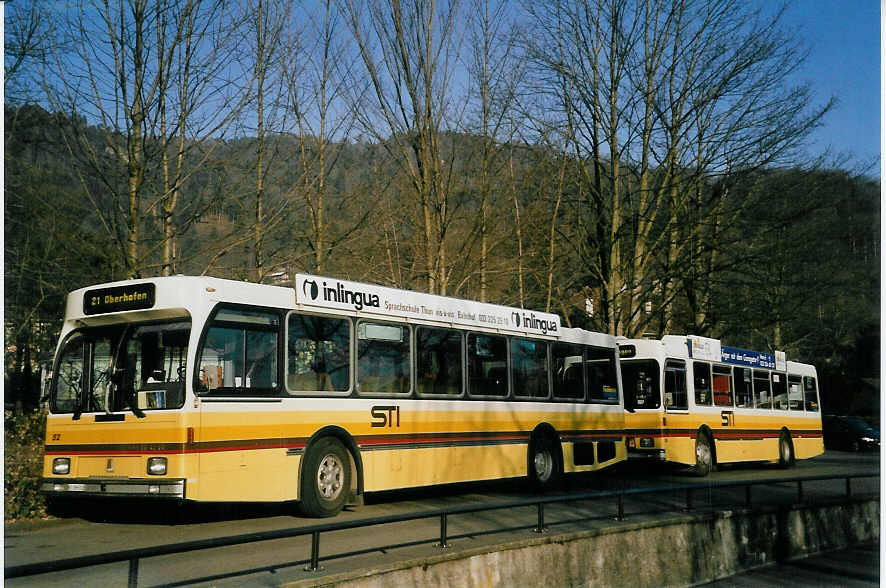 (059'017) - STI Thun - Nr. 52/BE 396'552 - Saurer/R&J am 21. Februar 2003 bei der Schifflndte Thun