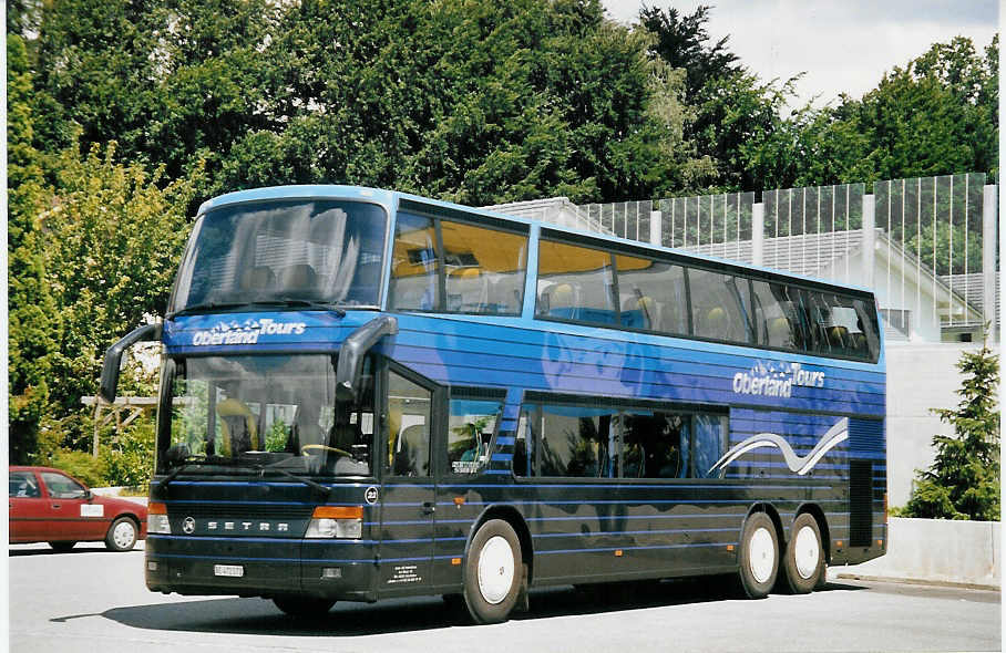 (061'233) - AAGI Interlaken - Nr. 22/BE 472'572 - Setra am 5. Juli 2003 in Gwatt, Restaurant Lamm