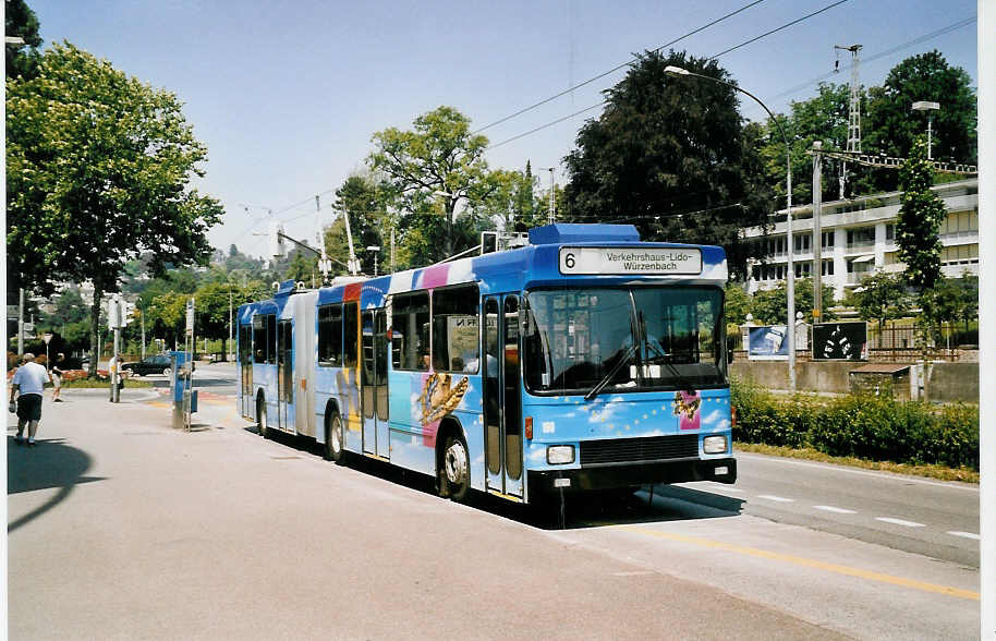 (061'506) - VBL Luzern - Nr. 199 - NAW/Hess Gelenktrolleybus am 13. Juli 2003 in Luzern, Verkehrshaus