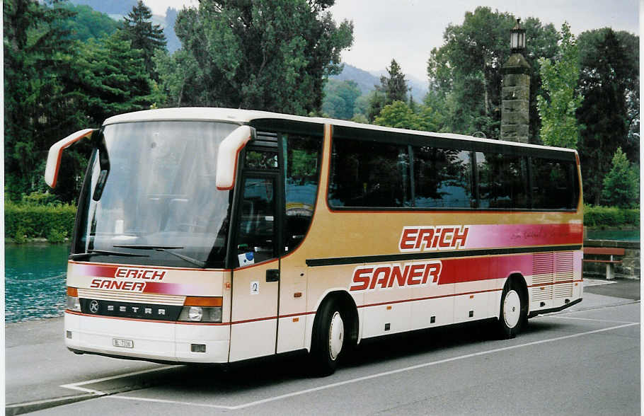 (062'001) - Saner, Laufen - Nr. 14/BL 7336 - Setra am 26. Juli 2003 bei der Schifflndte Thun