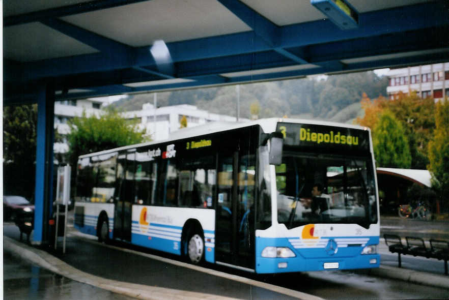 (063'905) - RTB Altsttten - Nr. 35/SG 131'724 - Mercedes am 9. Oktober 2003 beim Bahnhof Heerbrugg