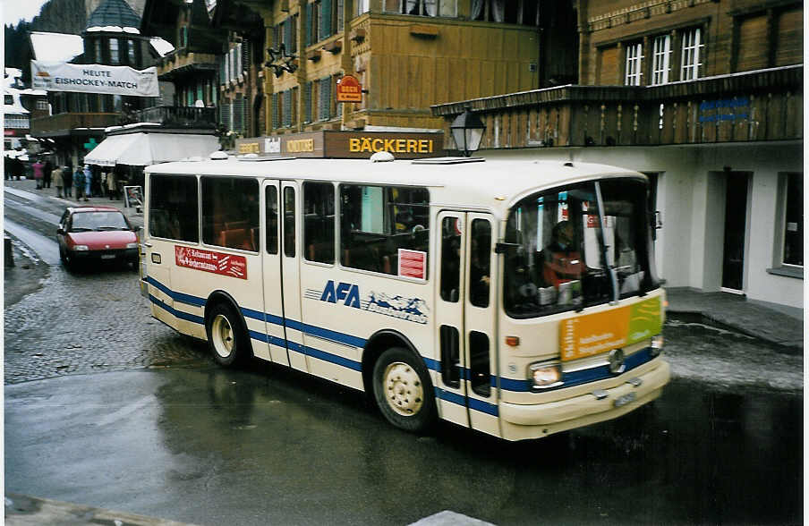 (064'915) - AFA Adelboden - Nr. 16/BE 25'753 - Mercedes/Vetter (ex FART Locarno Nr. 3) am 28. Dezember 2003 in Adelboden, Dorfstrasse