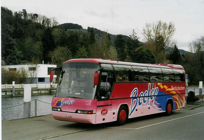 (066'419) - Beeler, Merlischachen - SZ 30'566 - Neoplan am 5. April 2004 bei der Schifflndte Thun